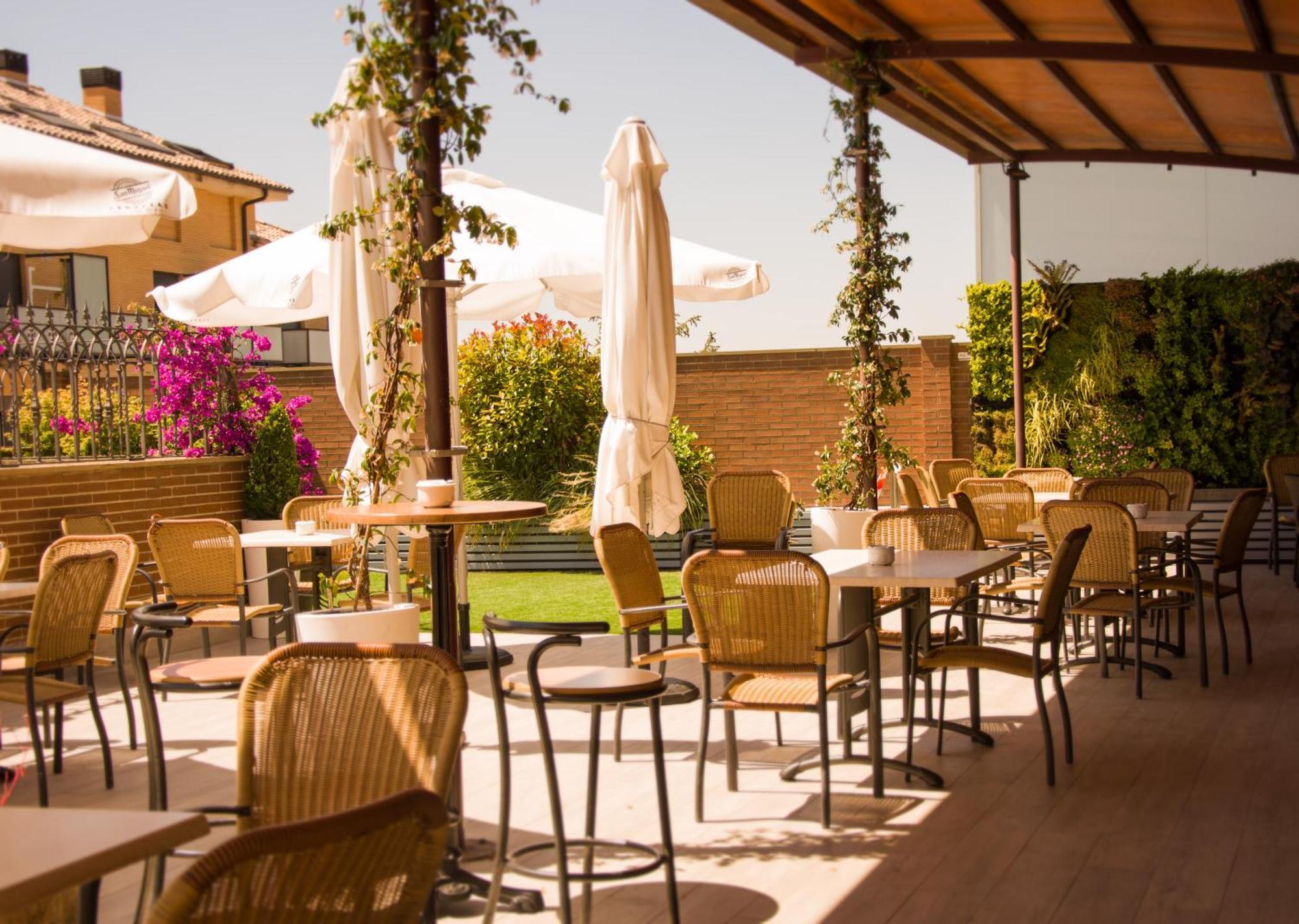 Hotel Villa De Larraga Екстер'єр фото